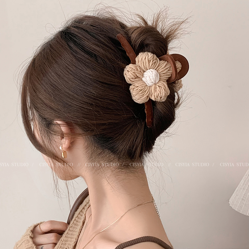 Flower Velvet Wool Large Size Grip Female Fall and Winter French Retro Hair Style More than Shark Clip Fancy Hair Clips Hair Accessories