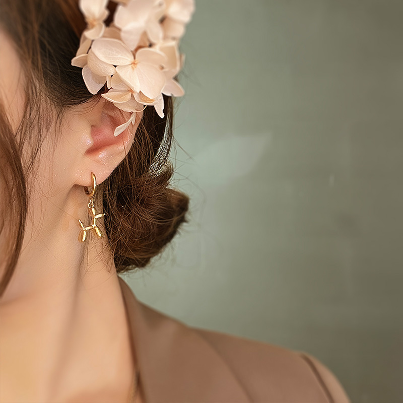 Balloon Dog Ear Clip Anti-Drop Disco Dancing Earrings Female Cute Young Adult Student Earrings Titanium Steel Material Niche Personality Ornament