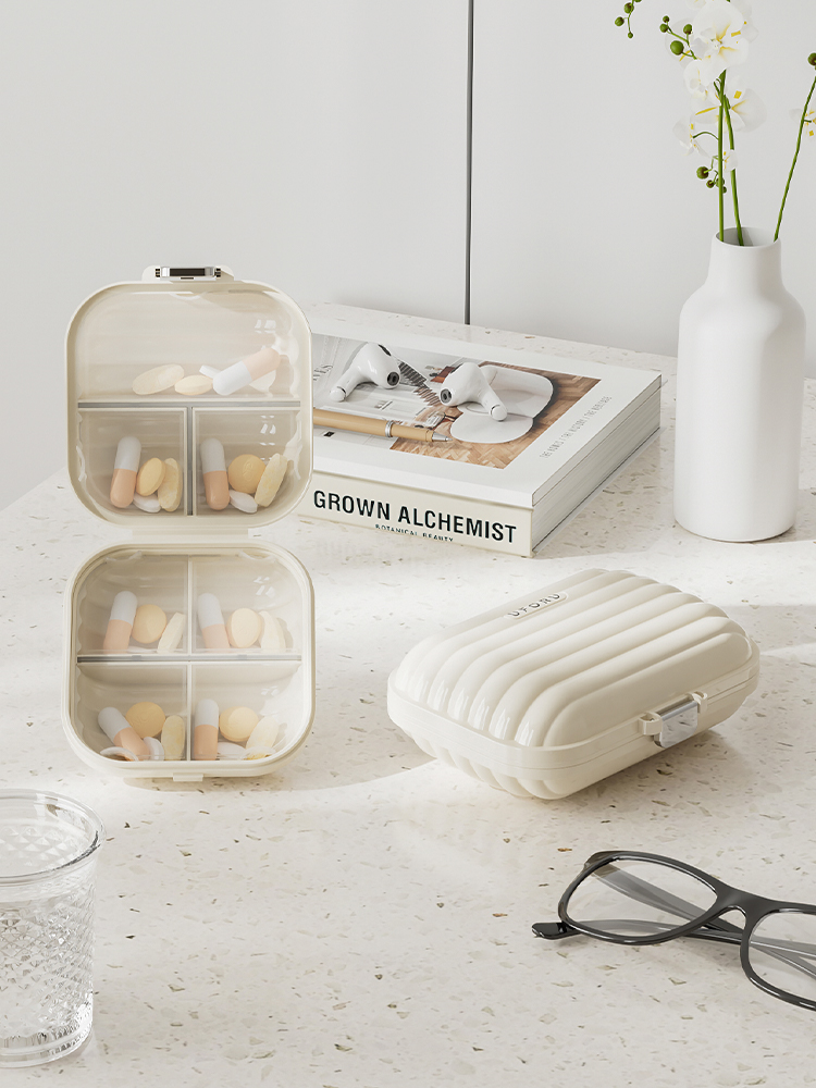 Pill Box Portable Seal Moisture-Proof Medicine Compartment Box Seven Days a Week Remind Three Meals a Day Pill Tablet Dispenser