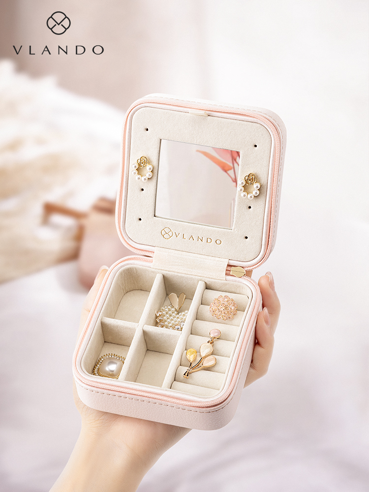 Vlando Travel Small Portable Exquisite Jewelry Box