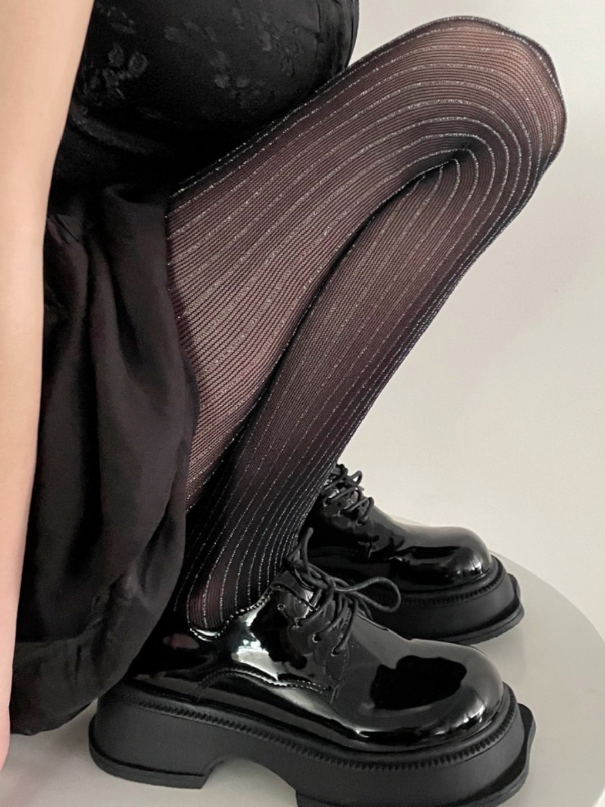 Black Silk Stockings Sexy Shiny Silver Silk Vertical Striped Pantyhose Autumn and Winter Slimming Trend All-Match Retro Leggings Socks