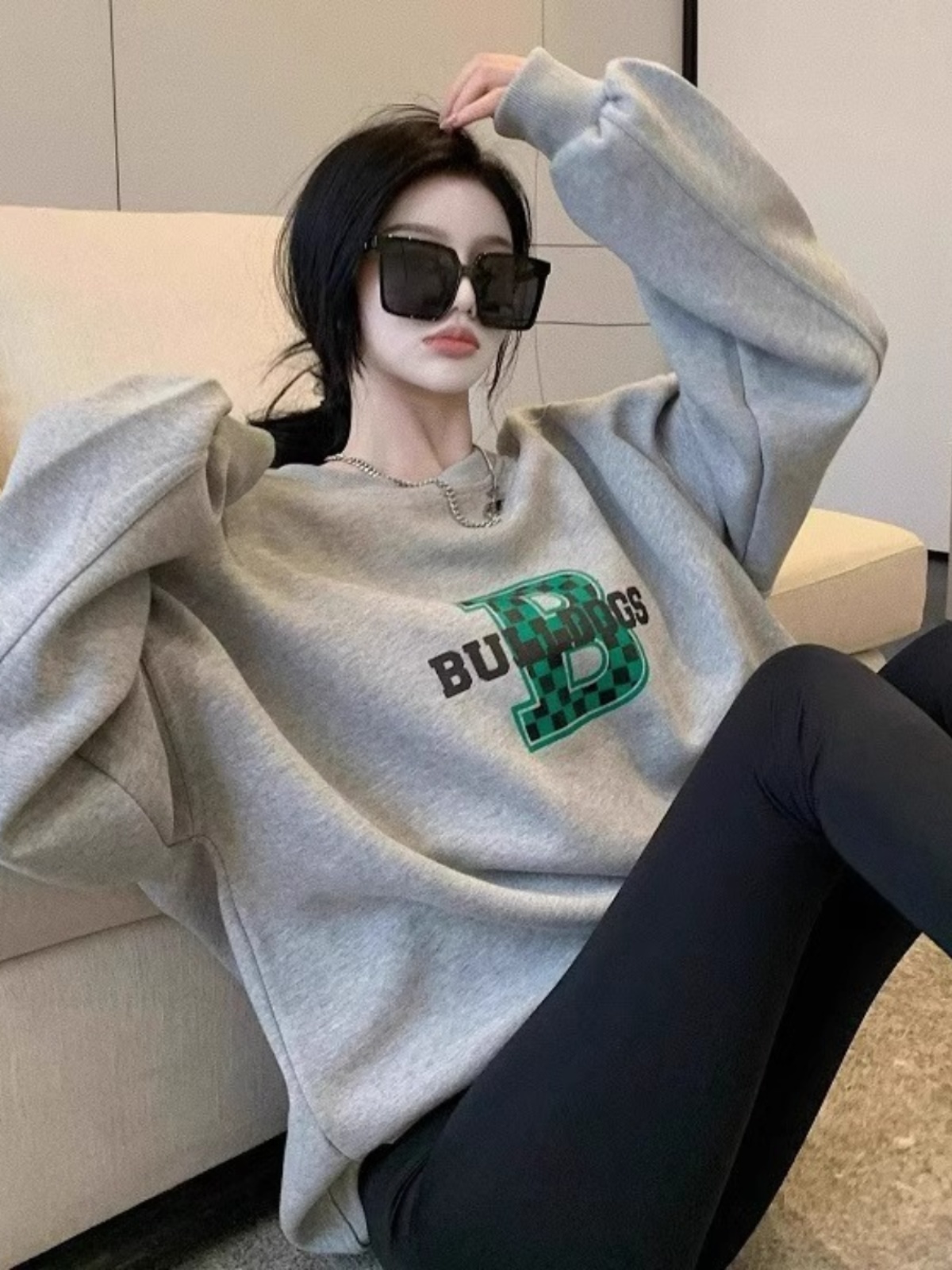 2025 New Arrival Best Selling American Retro Hong Kong Style Chic Gray round-Collar Brushed Hoody Female Spring & Fall Stylish Niche Style
