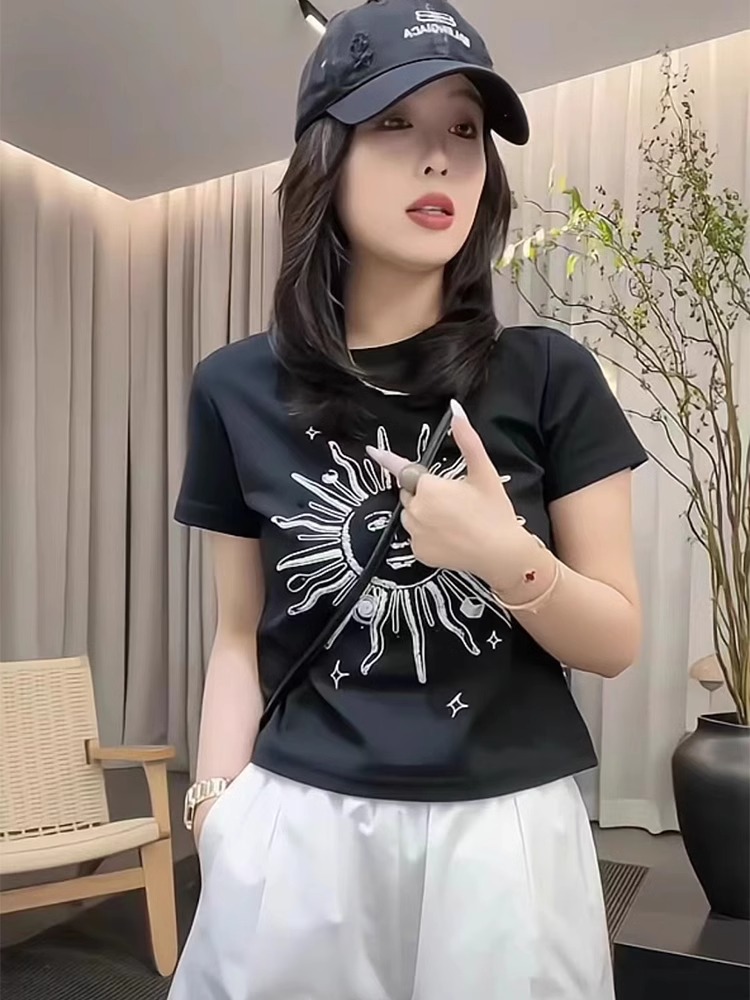 European Station Accessible Luxury Sun Printed All-Matching Tops Summer 2025 New Arrival Western Style Slimming Black Short-Sleeved T-shirt Female