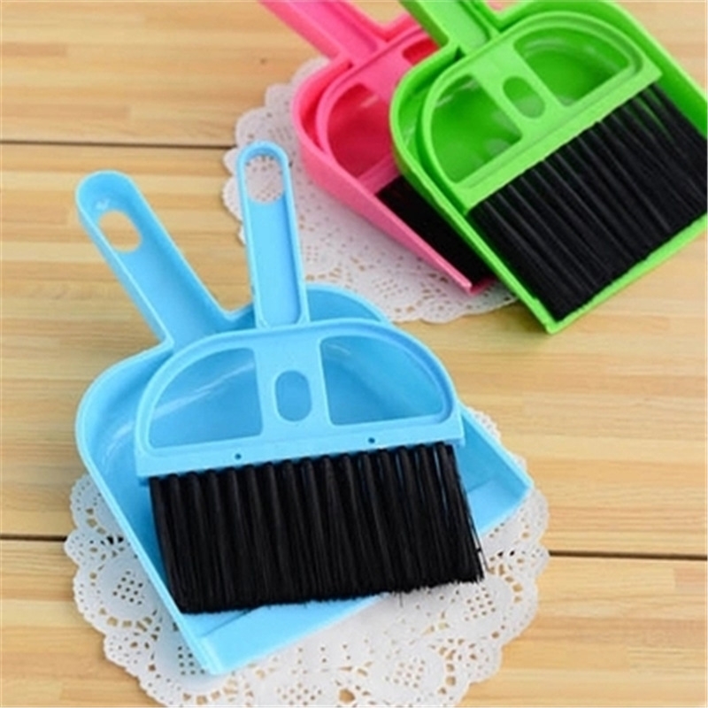 Mini Desktop Cleaning Brush