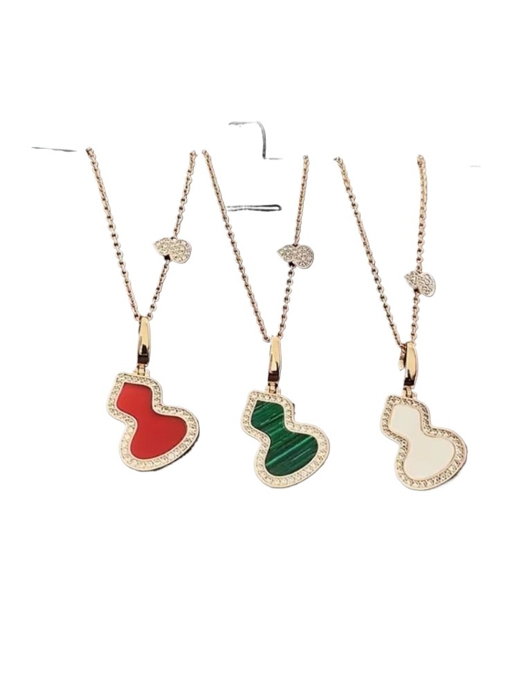 18K KIRIN Women's Bring In Wealth and Treasure Fu Lu Fritillary Pendant Necklace