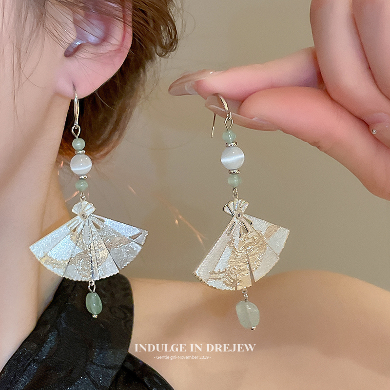 New Chinese Style Chinese Ancient Style Scallop Earrings 2025 New Arrival Best Selling Fancy Accessible Luxury Long Tassel Eardrop Earring Female Summer
