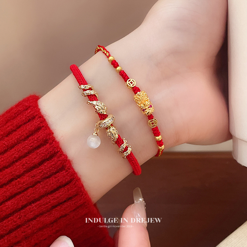 Lucky Wearing Item Opal Bracelet Light Luxury Minority Delicate Red Rope Female Gift Hand Jewelry