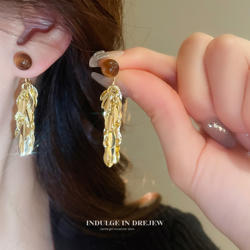 Dual-Wear Style Retro Coffee Color Ball Wheat Tassel Earrings Accessible Luxury Fancy Elegant Stud Earrings Maillard Earrings for Women