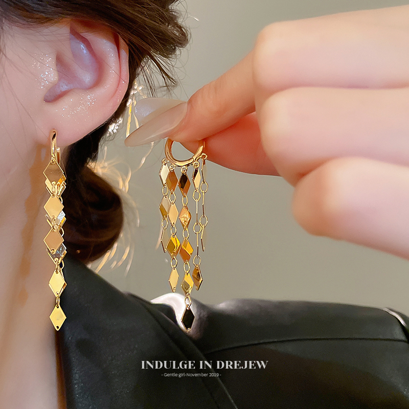 Metal Diamond Tassel Earrings 2025 New Arrival Best Selling Fancy Ear Studs Exaggerated Temperamental Face Slimming Earrings for Women