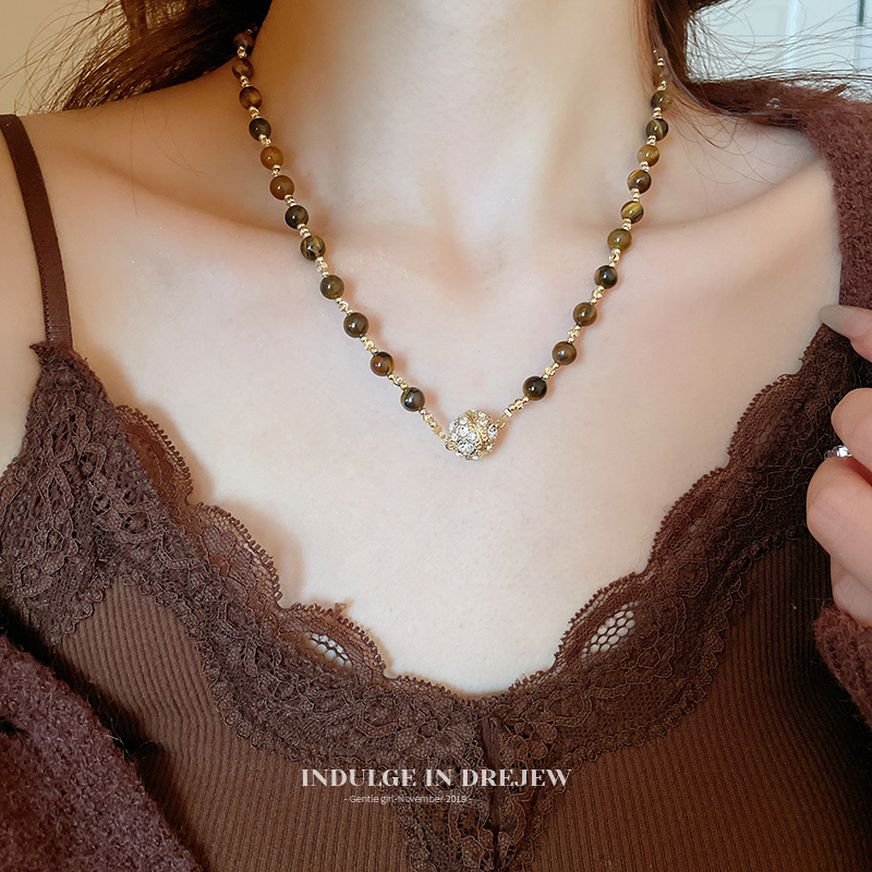 Maillard Tigereye Magnetic Necklace for Women 2025 New Style Collarbone Necklace Fancy Light Luxury Minority Ornament