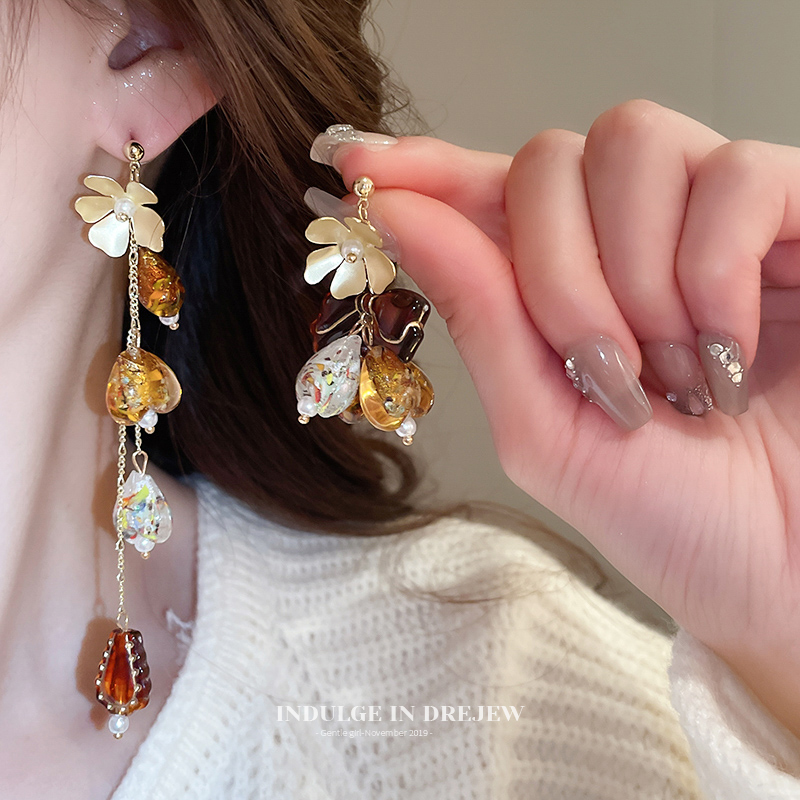 Amber Asymmetric Tassel Earrings Accessible Luxury Fancy Elegant Ear Studs Niche Design Metal Flower Earrings for Women
