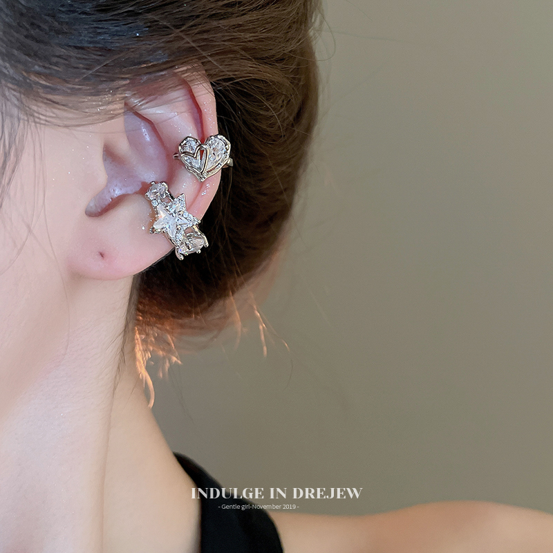 Heart Star Ear Clip Female 2025 New Arrival Hot-Selling Earrings Accessible Luxury Fancy Non-Pierced Ear Bone Clip Special-Interest Earrings