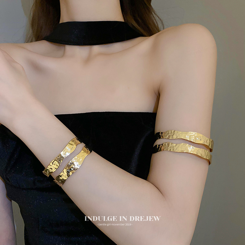 (3-Piece Set) Wave Bracelet Female 2025 New Arrival Fancy Bracelet Armband Light Luxury Minority Vintage Jewelry String