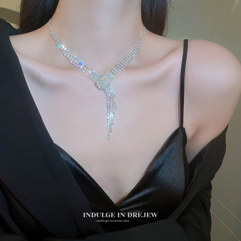 (Give Earrings for Free) Necklace Women's Light Luxury Minority 2025 New Arrival Best Selling Fancy Dress Clavicle Chain Accessories