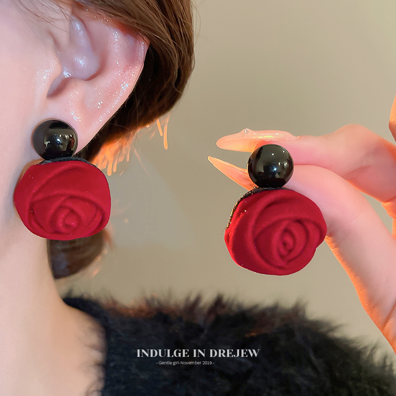 Summer Stuffed Rose Stud Earrings Design Sense Earrings 2025 New Arrival Best Selling Fancy Retro Hong Kong Style Earrings Women