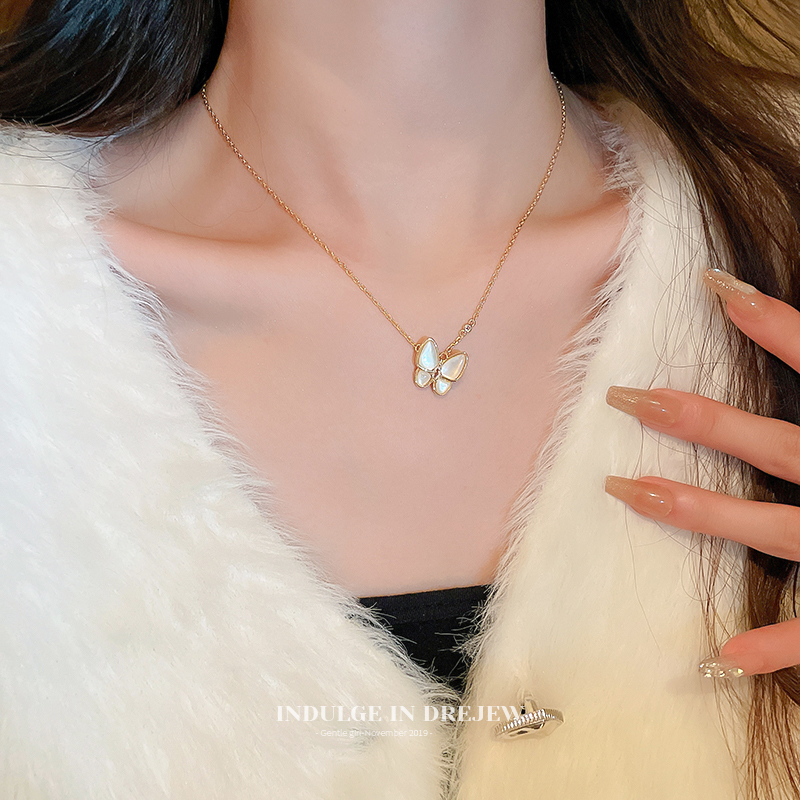 Fritillary Butterfly Pendant Necklace for Women Light Luxury Minority Clavicle Chain Fancy 2025 New Arrival Best Selling Necklace Accessories