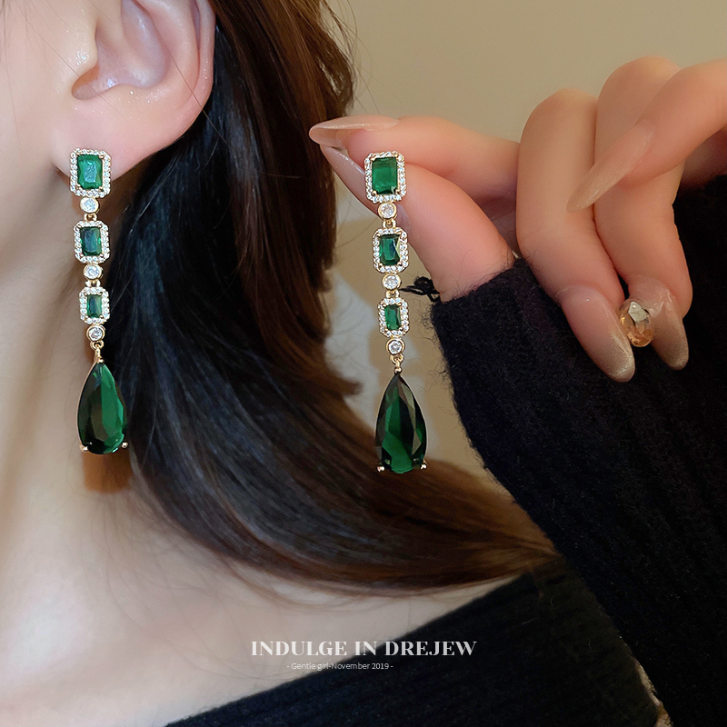 Vintage Court Style Green Water Drop Earrings Female Accessible Luxury Fancy Elegant Generous Earrings 2025 New Earrings