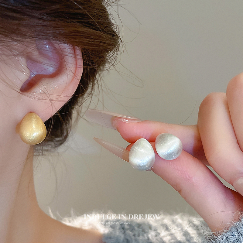 Metal Frosted Water Drop Ear Studs Accessible Luxury Fancy Elegant Earrings 2025 New Arrival Best Selling Commuting Fashion Earrings for Women