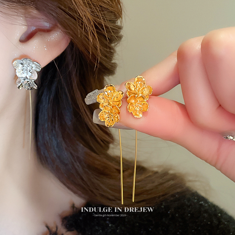 French Style Metal Flower Ear Hook Eardrops Accessible Luxury Fancy Elegant Generous Earrings 2025 New Arrival Delicate Earrings Women