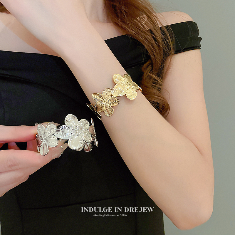 Cool Butterfly Bracelet Accessible Luxury Exquisite Trendy Opening