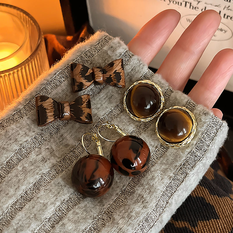 Retro Leopard Print Stud Earrings Women's Fancy Fall and Winter Maillard Earrings 2024 New Arrival Trendy Fashion Elegant Special-Interest Earrings