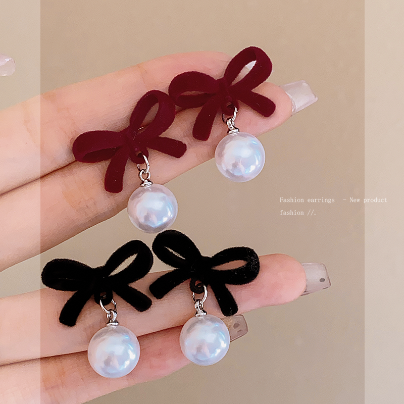 Velvet Bows Pearl Stud Earrings for Women 2024 New Arrival Commute Minimalist Retro Earrings Classy Niche Style Graceful Earrings