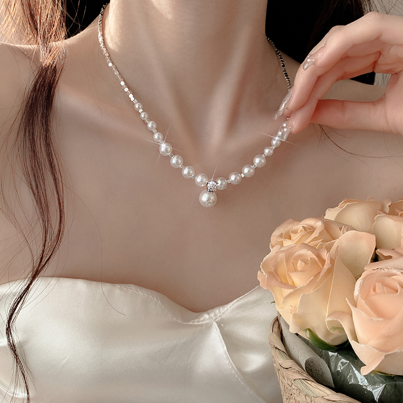 French Pearl Necklace for Women Fancy Accessible Luxury Niche Design Necklace 2024 New Arrival Clavicle Chain Accessories