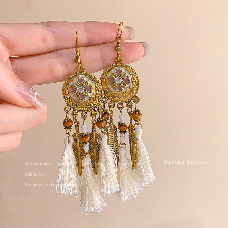Bohemia Ethnic Style Ear Hook Women's Fancy Tassel Earrings 2024 New Arrival Best Selling Design Sense Earrings Earrings
