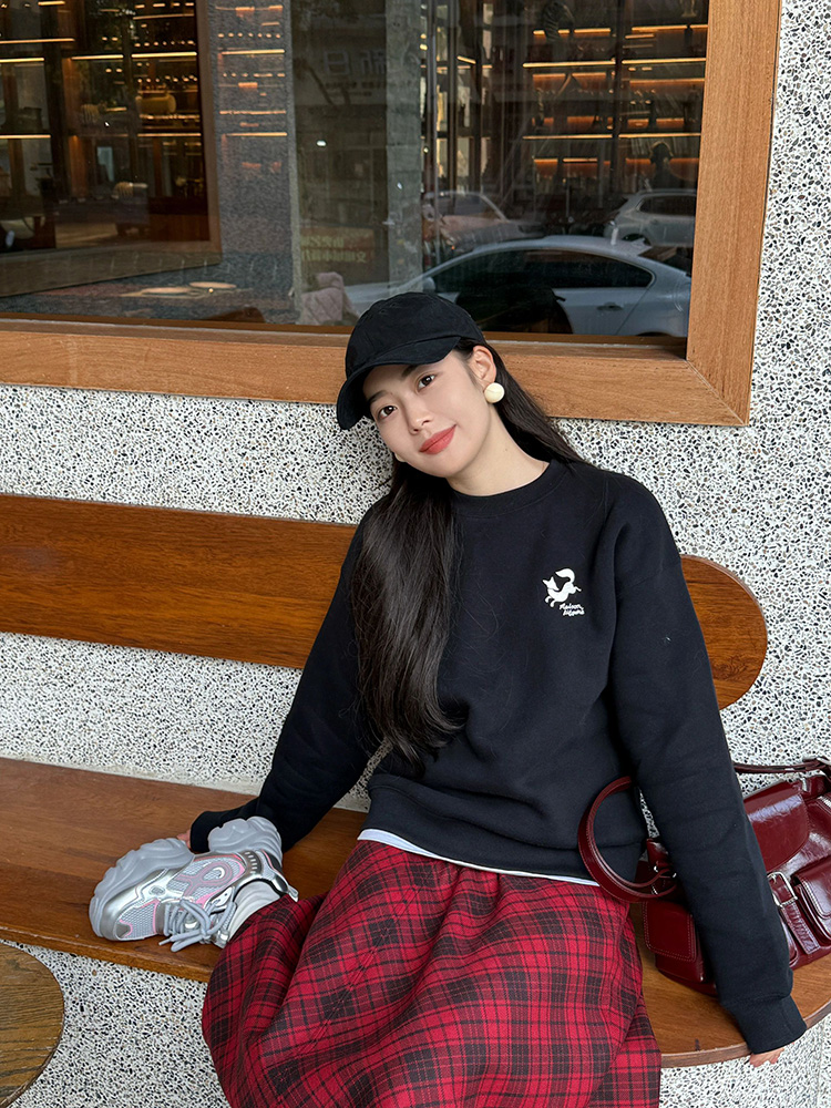 Early Autumn Black, Hoodie Women's Coat Pure Cotton round Neck 2025 New Arrival Loose and Lazy Style Thick Long Sleeves Fancy Tops