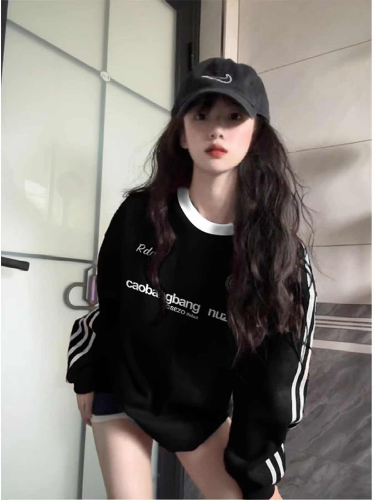 Black Raglan Oversize Sweatshirt Female Spring & Fall 2025 New Arrival American Fashion Brand Stylish round Neck Long Sleeve Top