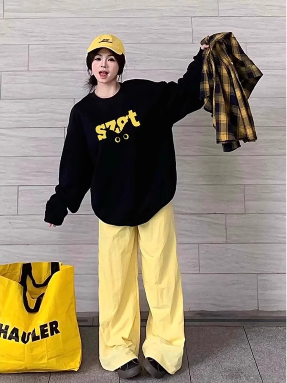 round Neck Sweatshirt Women's Spring and Autumn Fleece Thickened Hooded Loose Niche Design Trendy American Tops Oversize
