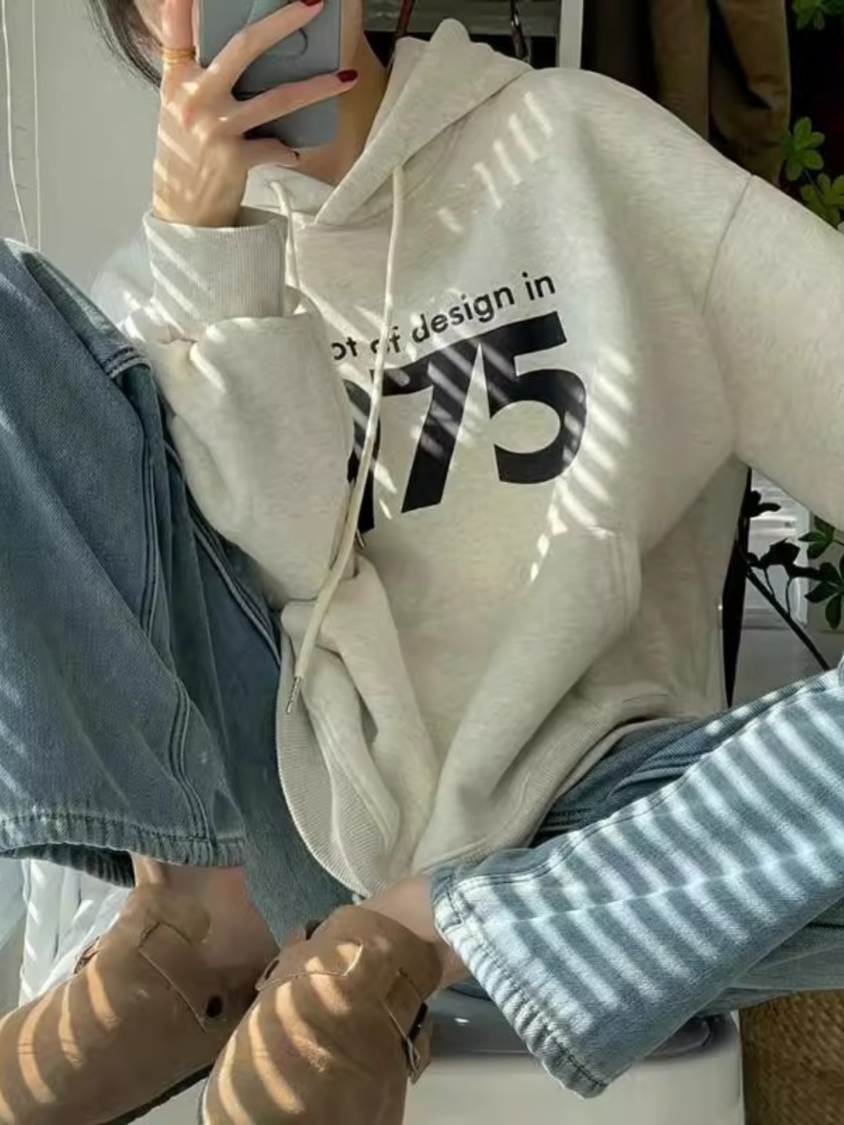 Comfortable Retro 1975 Printed Fleece Hoodie Women 2025 Spring & Fall New Arrival American Style Loose Small Hooded Tops