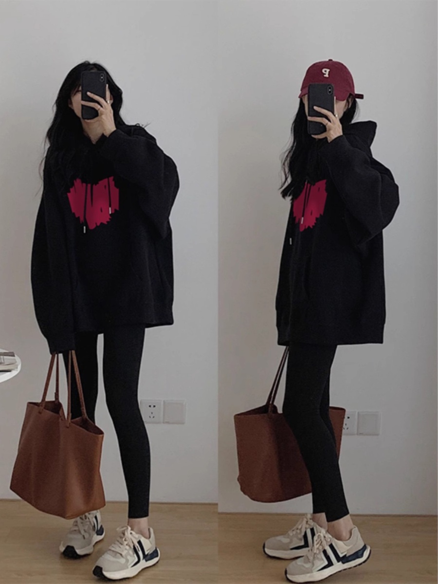 American Retro Oversize Printed Black Sweatshirt Women's Autumn 2025 New Arrival Best Selling Fancy Hooded Outwear