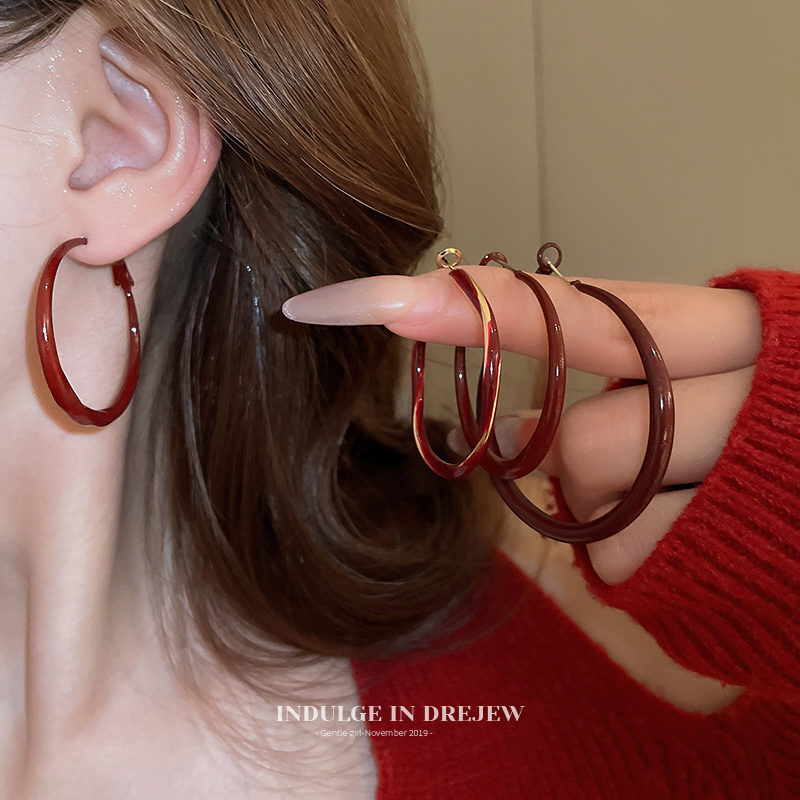 Hong Kong Style Retro Red Earrings Women's Ear Ring Big Ear Stud Light Luxury Minority Fancy Summer Exaggerating Circle Earrings