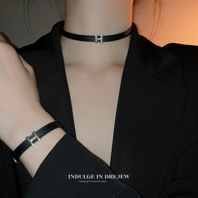 H Neckband Necklace Light Luxury Minority Clavicle Chain Female Fancy Choker Black Leather Necklace Neck Accessories Summer