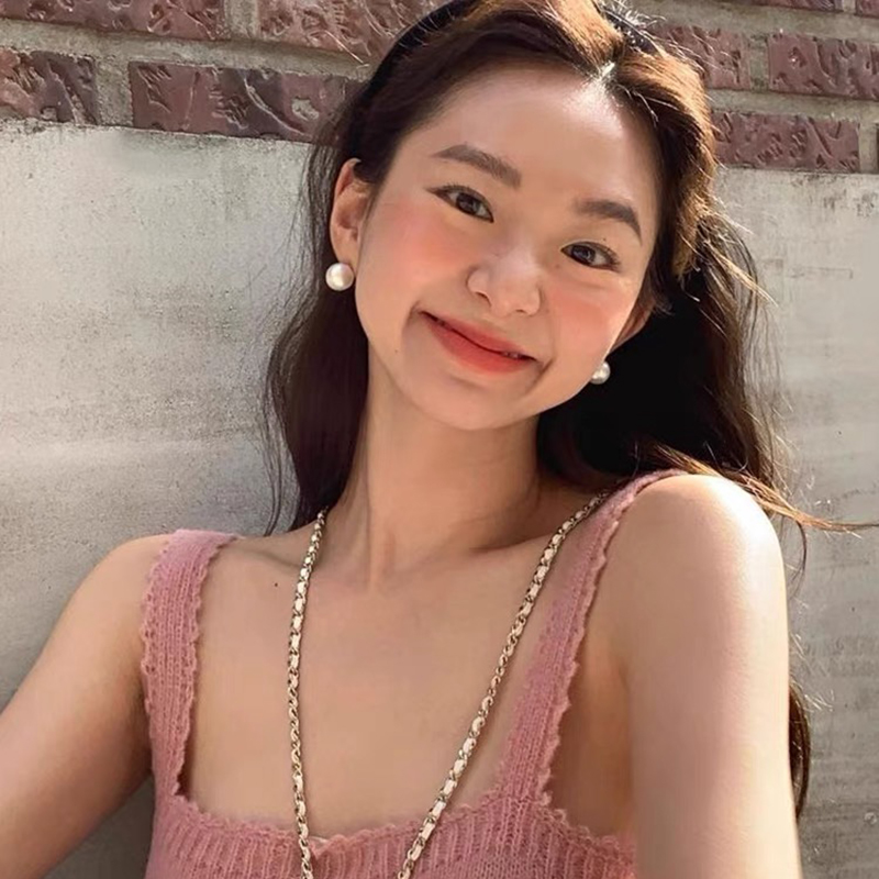 Fever Same Style French Style Retro Cotton Pearl Stud Earrings 2025 New Arrival Tide Accessible Luxury Fancy Earrings Earrings