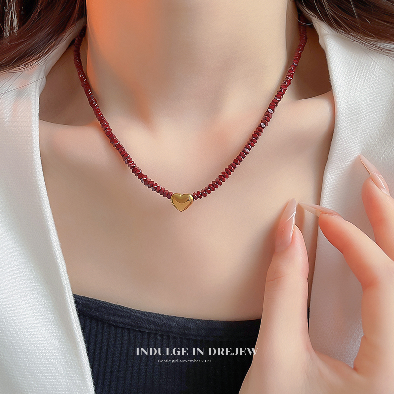 Retro Red Beaded Necklace for Women 2025 New Arrival Sweater Chain Fancy Light Luxury Minority Heart Necklace Jewelry