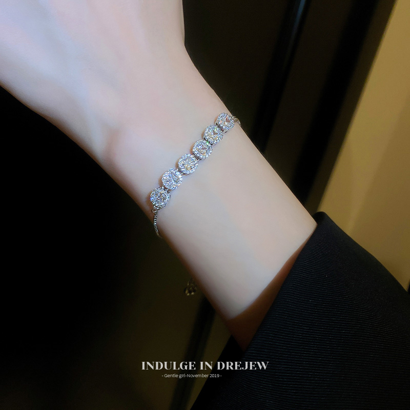 Adjustable Bracelet Light Luxury Minority Exquisite Retro Classy Bracelet 2025 New Arrival Best Selling Women's Jewelry Bracelet