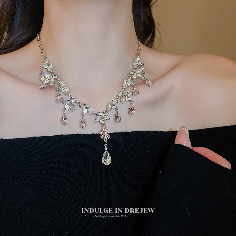 French Style Pink Diamond Water Drop Tassel Necklace Light Luxury Minority Clavicle Chain Fancy New Arrival Exquisite Banquet Formal Dress Accessories