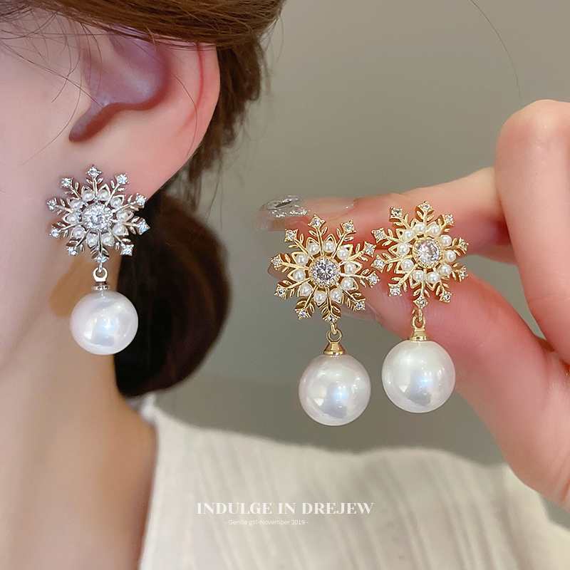 Snowflake Pearl Eardrops Stud Earrings Accessible Luxury Fancy Elegant Generous Earrings 2025 New Arrival Best Selling Exaggerated Earrings Women