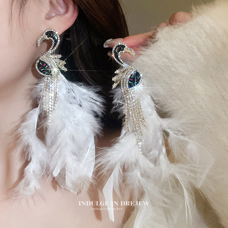 Flash Diamond Bird Feather Stud Earrings Light Luxury High-Grade Elegant Earrings Make Your Face Look Smaller Suitable for Winter Earrings Women