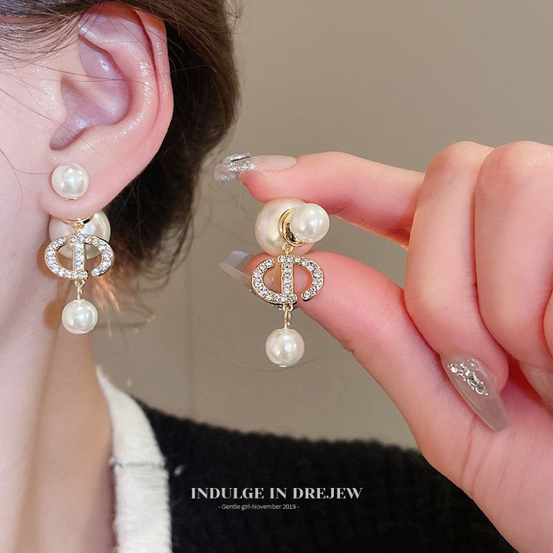 Front and Back Dual-Wear Pearl Stud Earrings Accessible Luxury Fancy Elegant Unique Earrings Niche Style Design Earrings Women New Arrival
