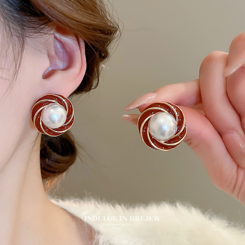 Retro Red Drop Oil round Pearl Stud Earrings Accessible Luxury Fancy Elegant Generous Earrings Exaggerated Hong Kong Style Earrings Women