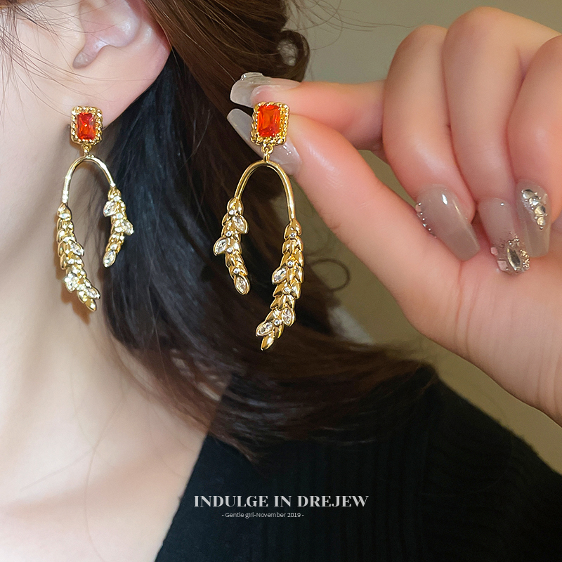 Palace Style Zircon Wheat Stud Earrings Light Luxury High-Grade Temperament Unique Earrings Niche Design Earrings Women New