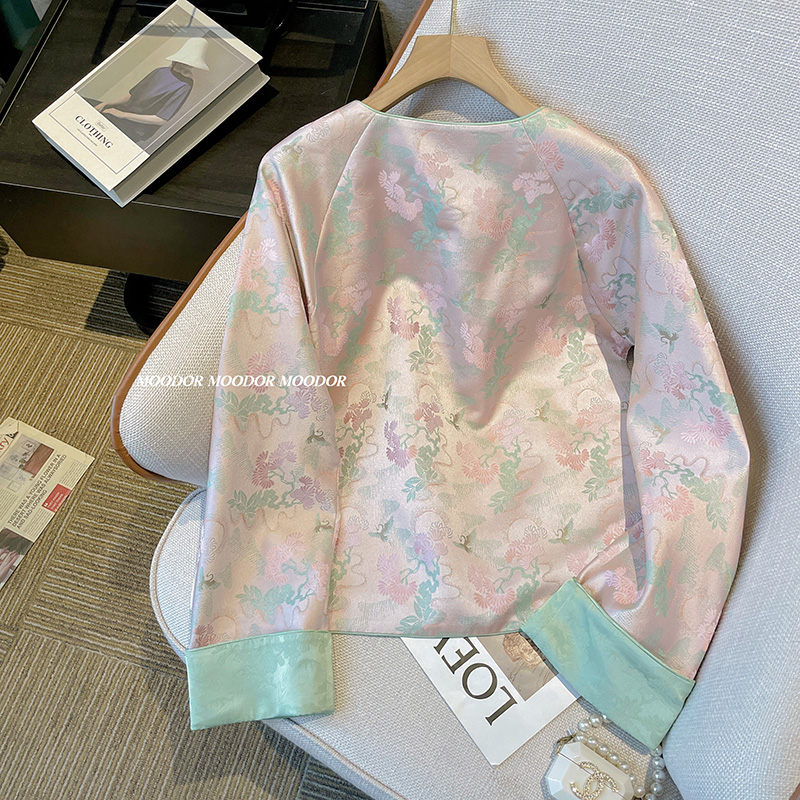 Spring 2024 Tang Suit New Arrival Fashionable Jacket Women's National Style Accessible Luxury Satin Retro Buckle Slim Looking Tops