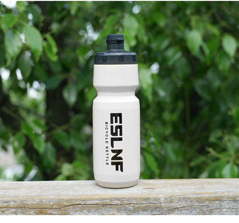 Lightweight Cycling Kettle - Safe Hydration On-the-Go