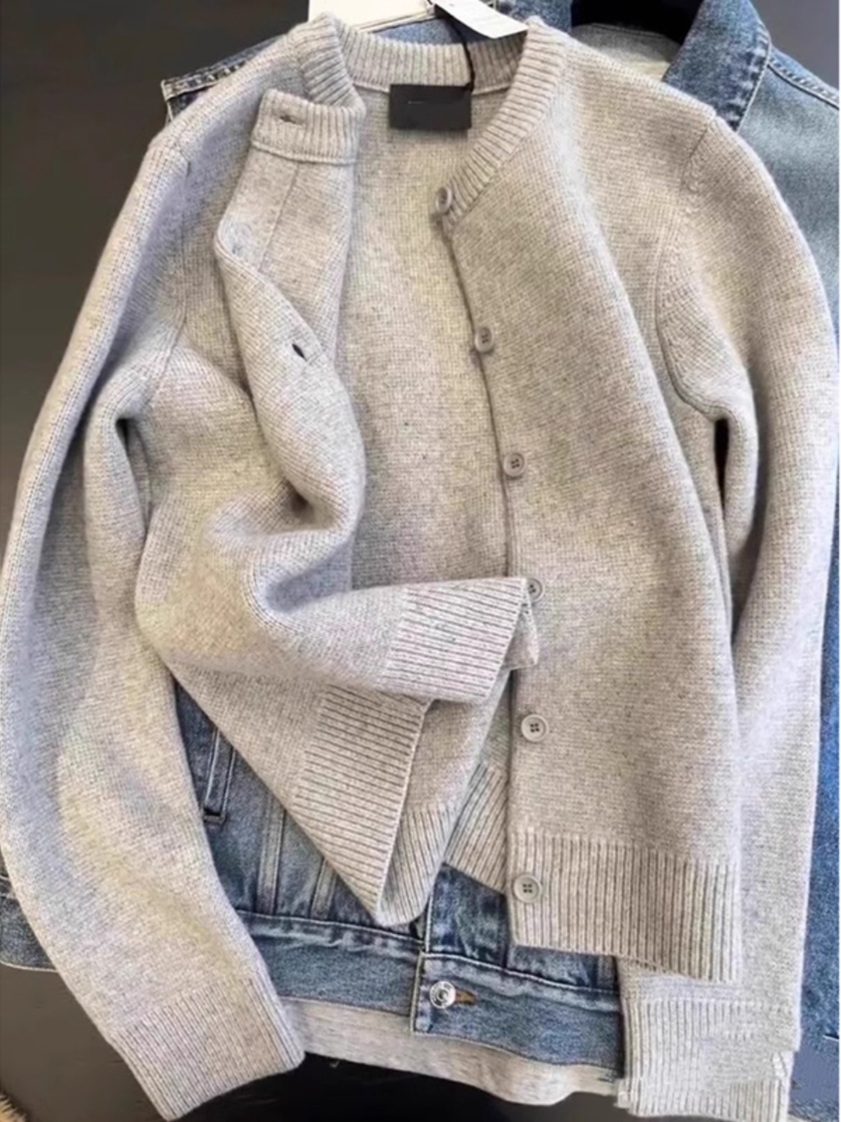 Love It So Much! Chao Beauty Item! Gray Single Breasted Sweater Outerwear Women Simple and Versatile round Neck Knit cardigan
