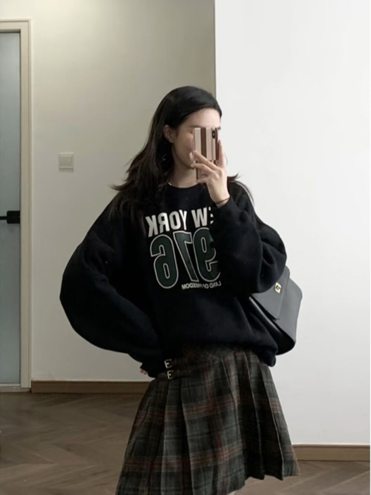 American vintage round Neck Heavy Fashion Brand Black Hoodie Women Spring and Autumn Thickened Loose Super Nice Small Top Women
