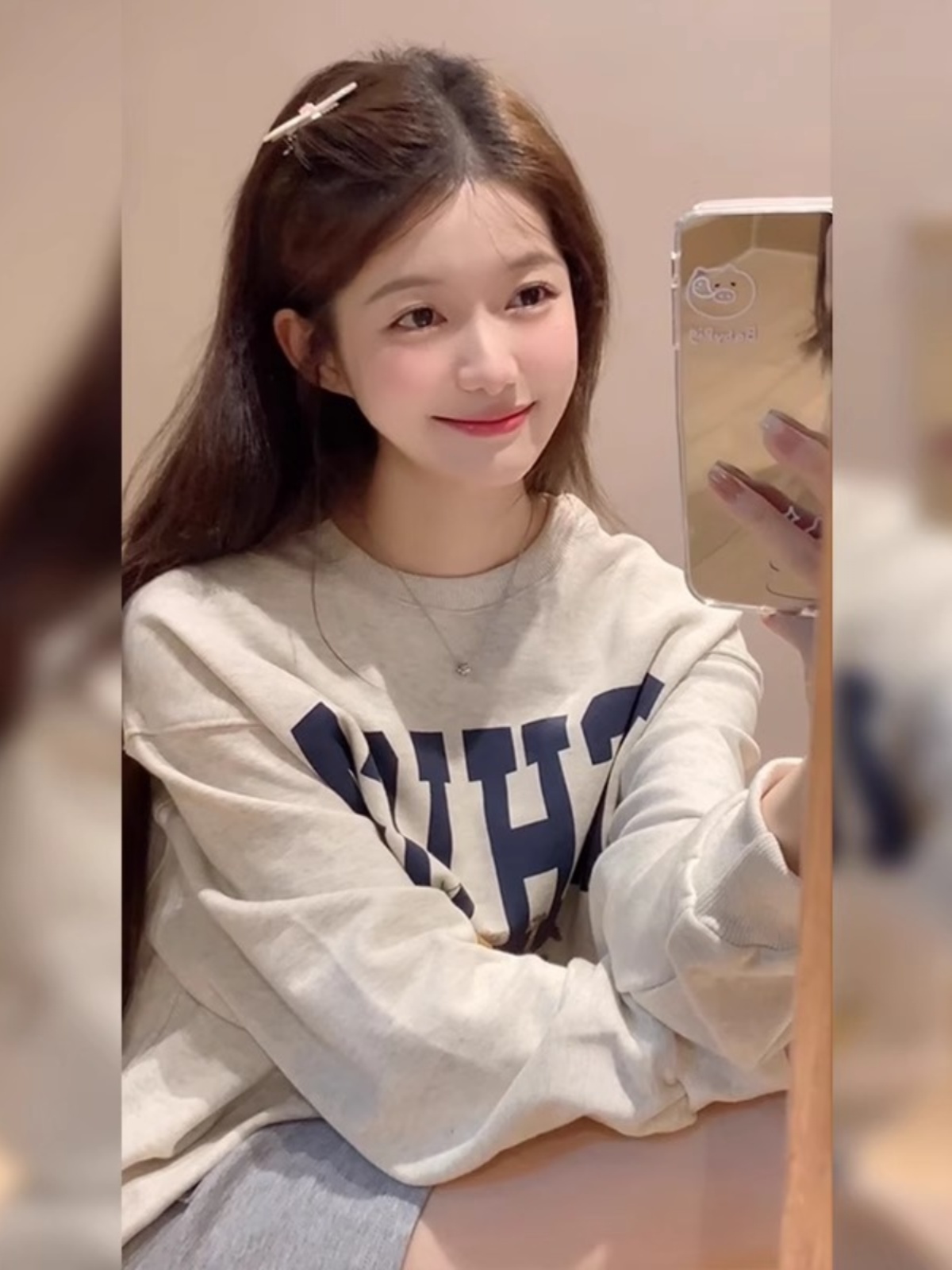 2025 New Arrival American Retro Idle Style Loose round Neck Alphabet Cartoon Print Gray Sweater Female Spring and Autumn Top