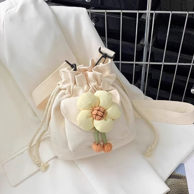 Bucket Bag for Women Cute Flowers Shoulder Bag Fresh Casual Canvas Bag Crossbody Bag Summer New Arrival Spring Super Hot